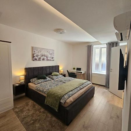 Golden Sun Apartment ซาเกร็บ ภายนอก รูปภาพ